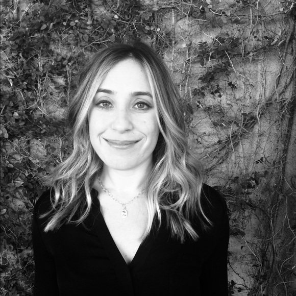 Meet your Posher, Chloe - Picture 1 of 1